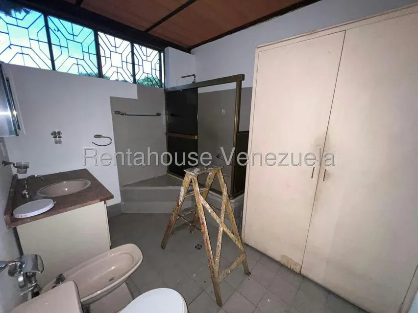 Casa (1 Nivel) en Alquiler en La Trinidad, Distrito Metropolitano - 18
