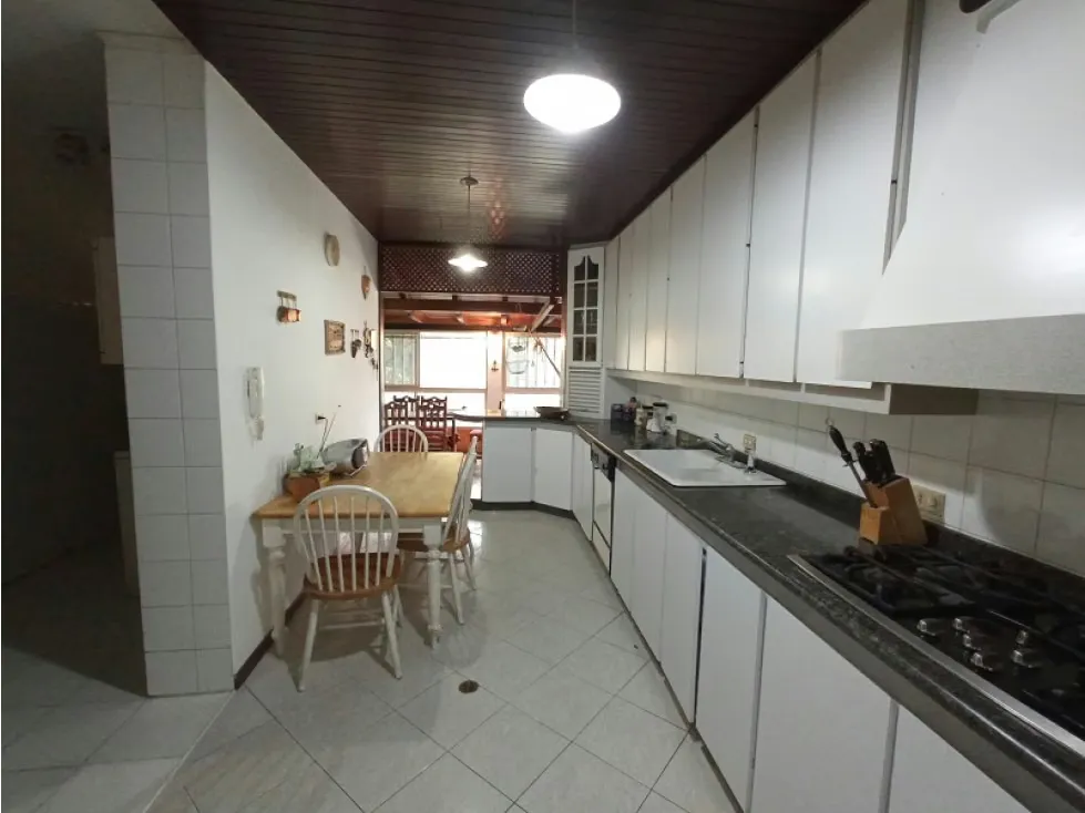 Vendo apartamento 290m2 Colinas de Bello Monte 9201 - 8