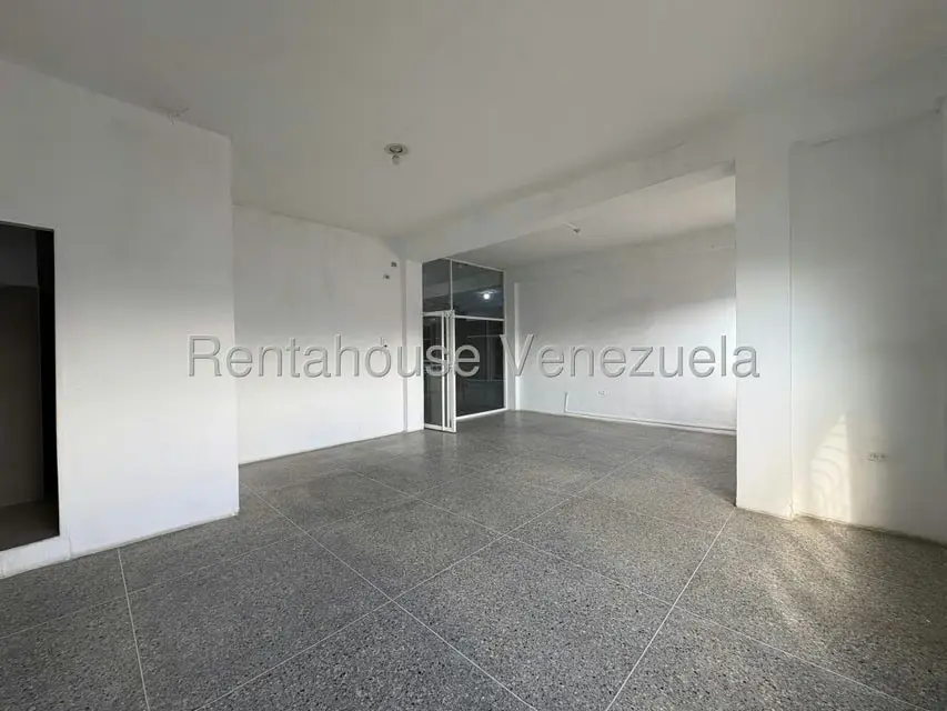 Local Comercial en Alquiler en Parroquia Juan de Villegas, Lara - 6