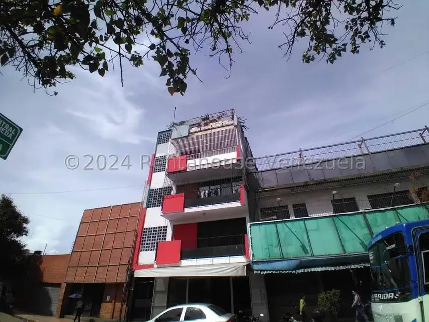 Local Comercial en Venta en Parroquia Catedral, Lara - 23