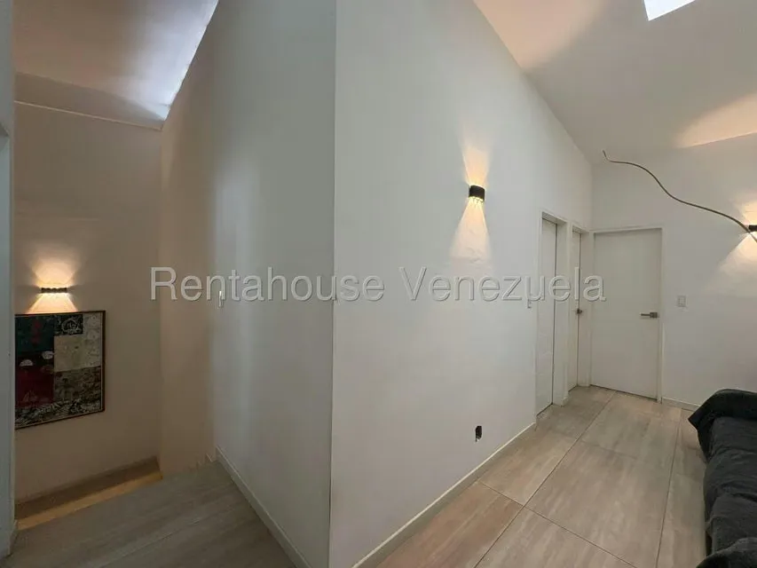 Casa (Multipes Niveles) en Venta en Lomas de La Trinidad, Distrito Metropolitano - 25