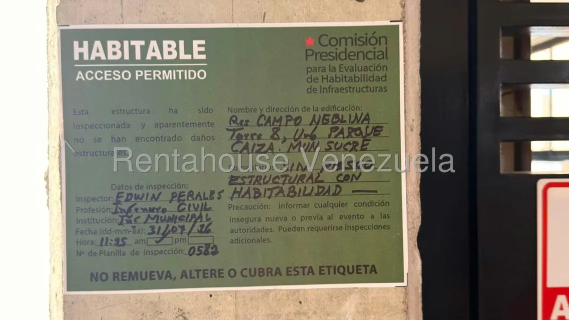 Apartamento (1 Nivel) en Venta en Parque Caiza, Distrito Metropolitano - 2