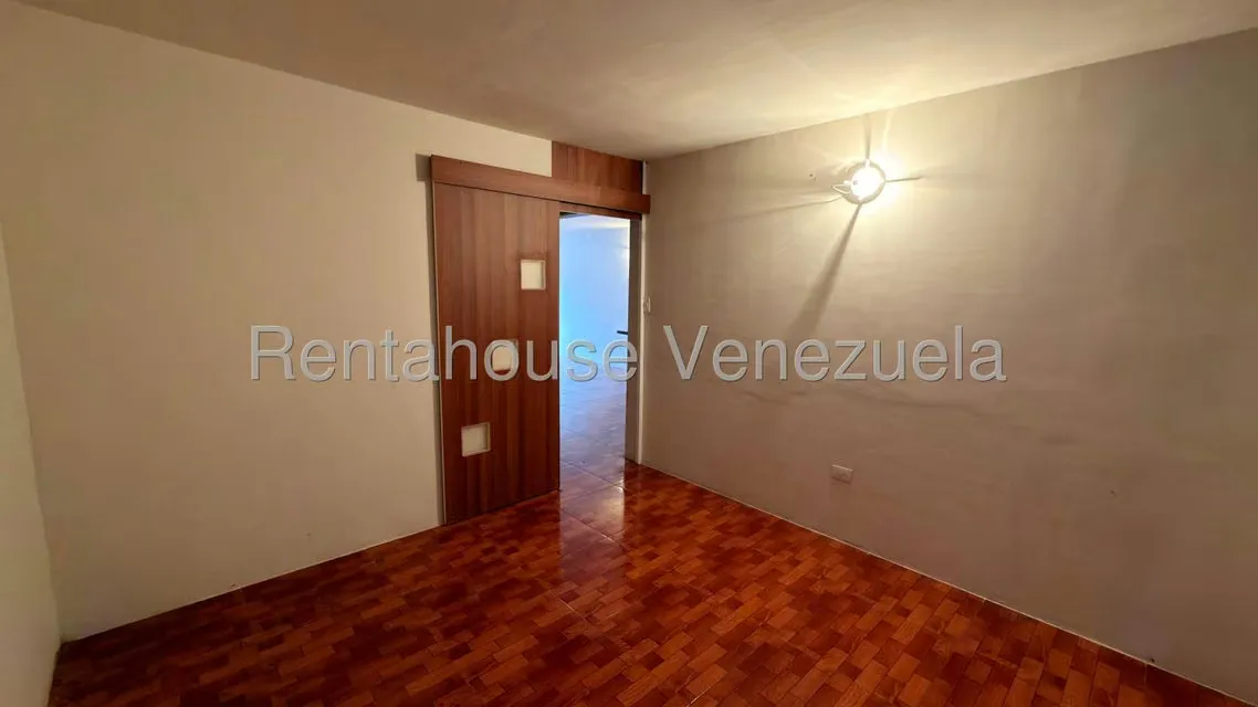 Apartamento (1 Nivel) en Venta en Parque Caiza, Distrito Metropolitano - 21