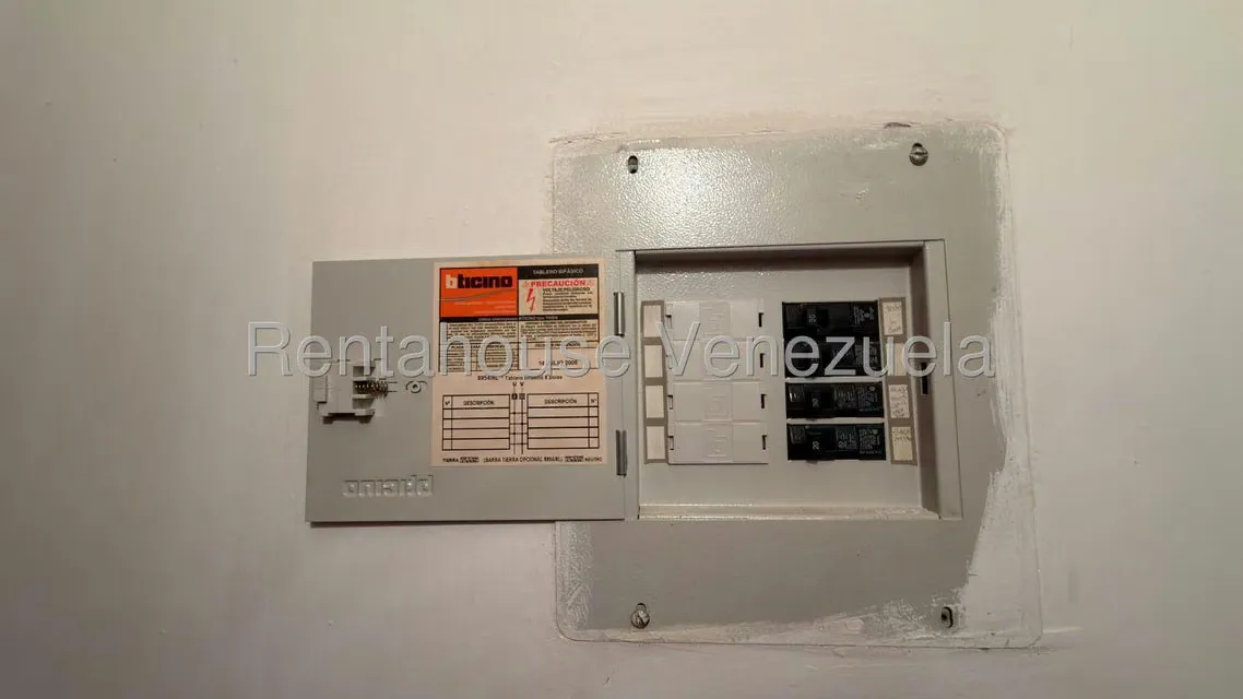 Apartamento (1 Nivel) en Venta en Parque Caiza, Distrito Metropolitano - 27