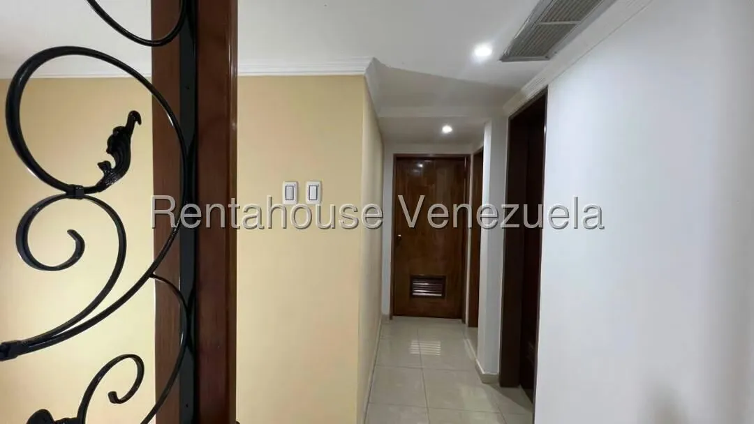 Townhouse (1 Nivel) en Venta en Circunvalacion Dos, Zulia - 17