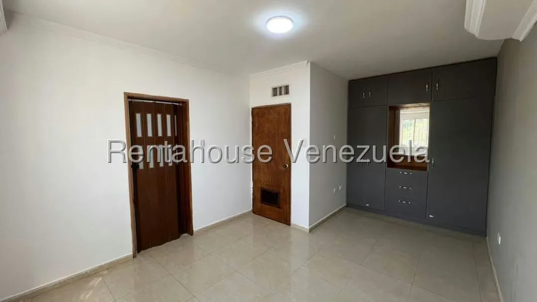 Townhouse (1 Nivel) en Venta en Circunvalacion Dos, Zulia - 23