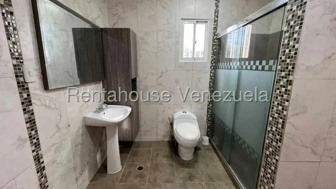 Townhouse (1 Nivel) en Venta en Circunvalacion Dos, Zulia - 26