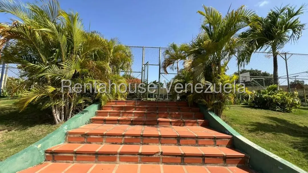 Townhouse (1 Nivel) en Venta en Circunvalacion Dos, Zulia - 42