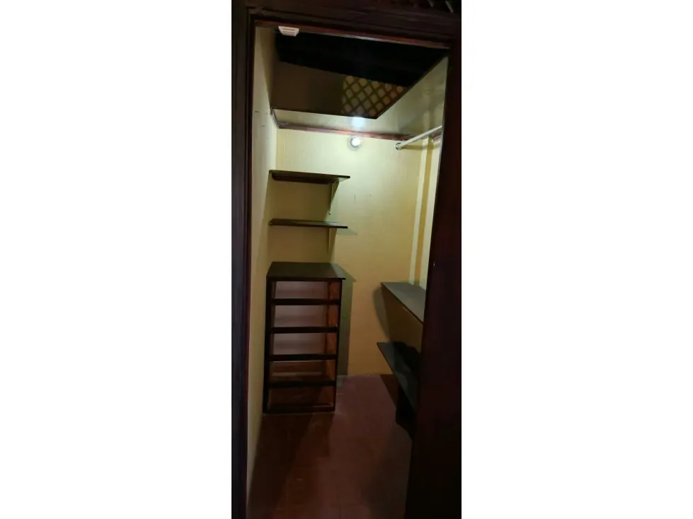 Alquilo anexo 100m2 Las Acacias 9316 - 13