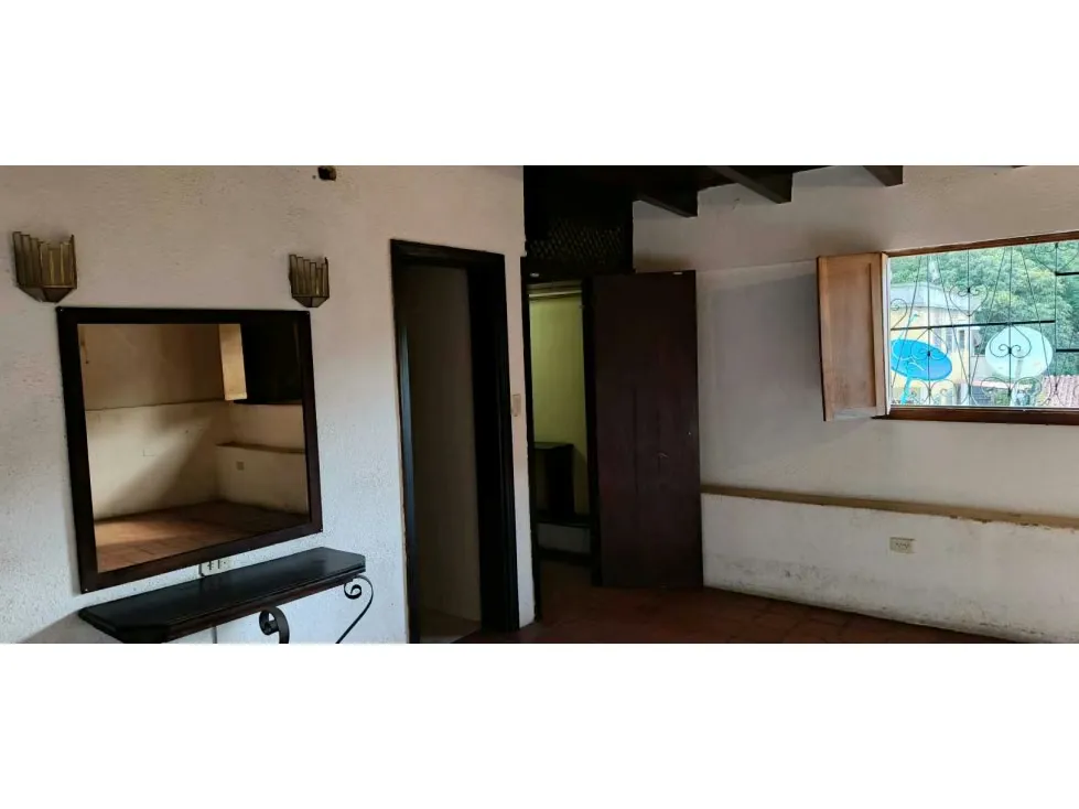 Alquilo anexo 100m2 Las Acacias 9316 - 9