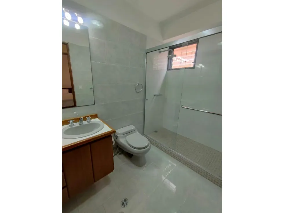 Alquilo lindo apartamento 148 m2 Campo Alegre 2119 - 17