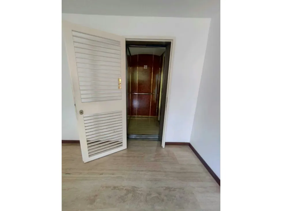 Alquilo lindo apartamento 148 m2 Campo Alegre 2119 - 26