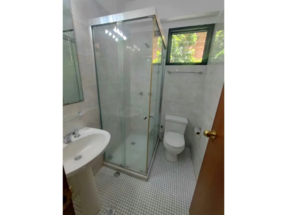Alquilo lindo apartamento 148 m2 Campo Alegre 2119 - 40