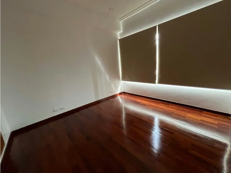 Vendo apartamento remodelado 240m2 La Castellana 4171 - 11