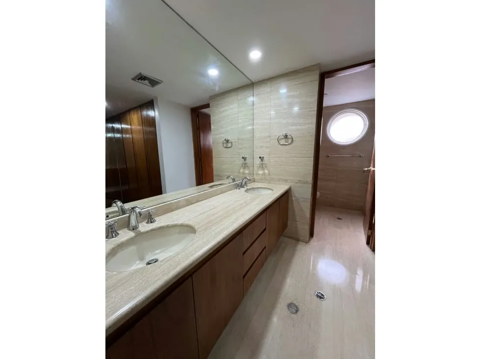 Vendo apartamento remodelado 240m2 La Castellana 4171 - 10