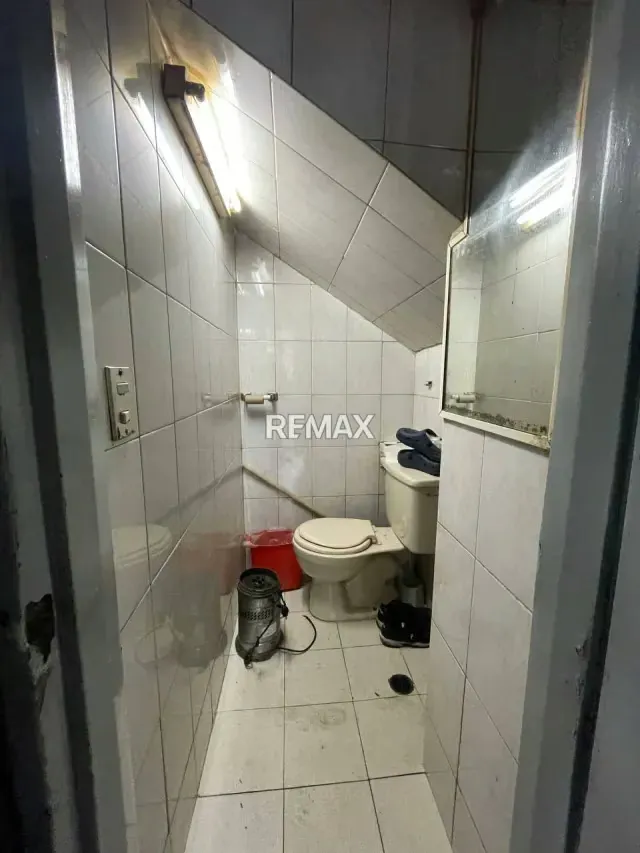 EXCELENTE OPORTUNIDAD DE NEGOCIO, FONDO DE COMERCIO VENTA MÁS LOCAL COMERCIAL EN LA CANDELARIA, AV. UNIVERSIDAD - 8