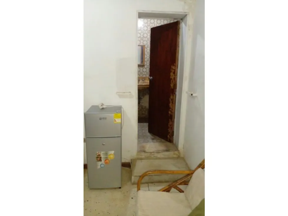 Se alquila habitación tipo estudio 35m2 Los Rosales 4206 - 4