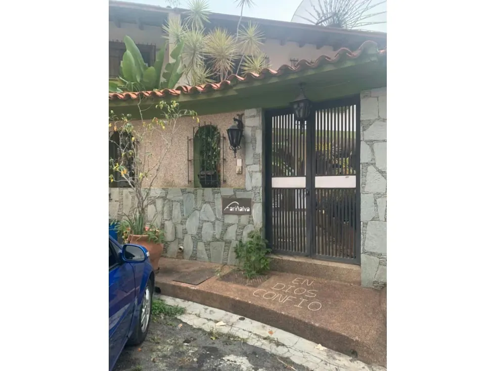 Vendo casa 600m2 4h/7b/4p Colinas de Bello Monte 8953