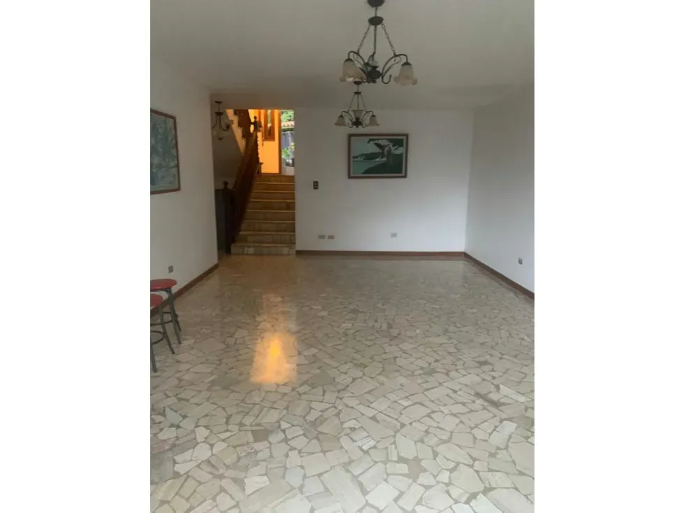 Vendo casa 600m2 4h/7b/4p Colinas de Bello Monte 8953 - 10