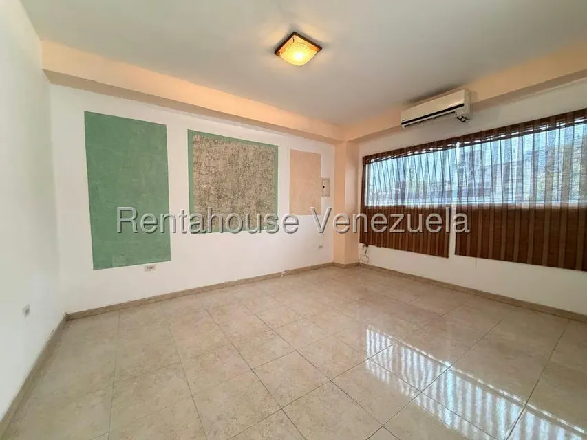 Casa (Multipes Niveles) en Venta en Montecristo, Distrito Metropolitano - 13