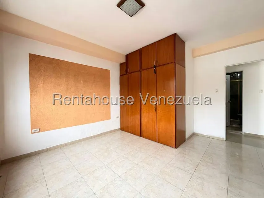 Casa (Multipes Niveles) en Venta en Montecristo, Distrito Metropolitano - 31