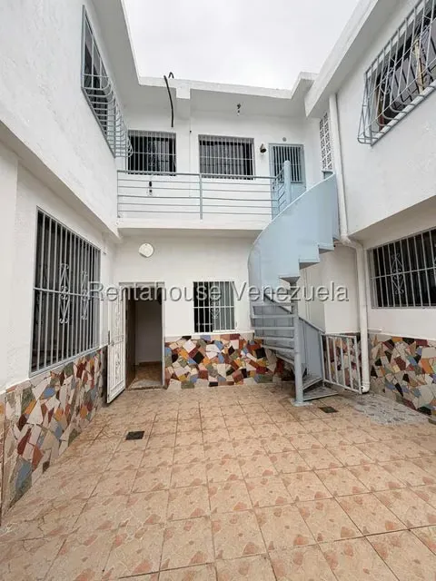 Casa (Multipes Niveles) en Venta en Montecristo, Distrito Metropolitano - 4
