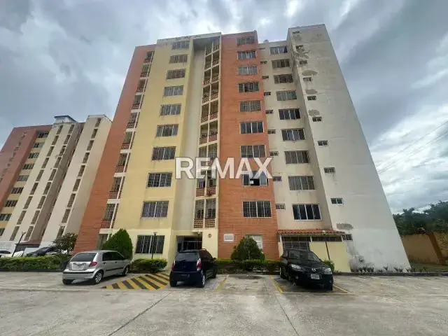 Apartamento en Venta Residencias Doral Country, Urbanización El Rincón