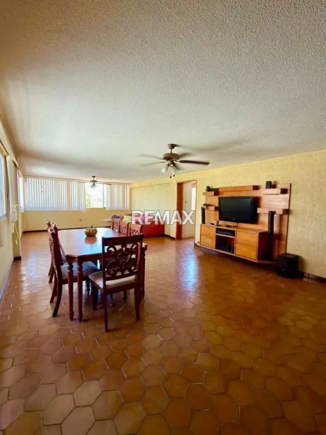 Casa en Venta en Porlamar Sector Genovés | 4 Hab y 3 Baños - 2
