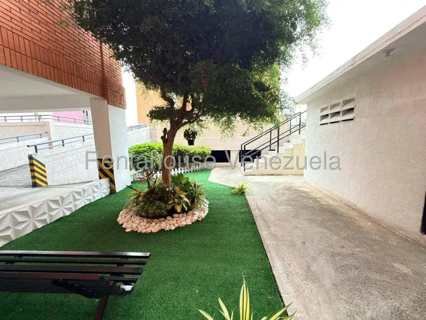 Apartamento (1 Nivel) en Venta en Zona Este, Lara - 23