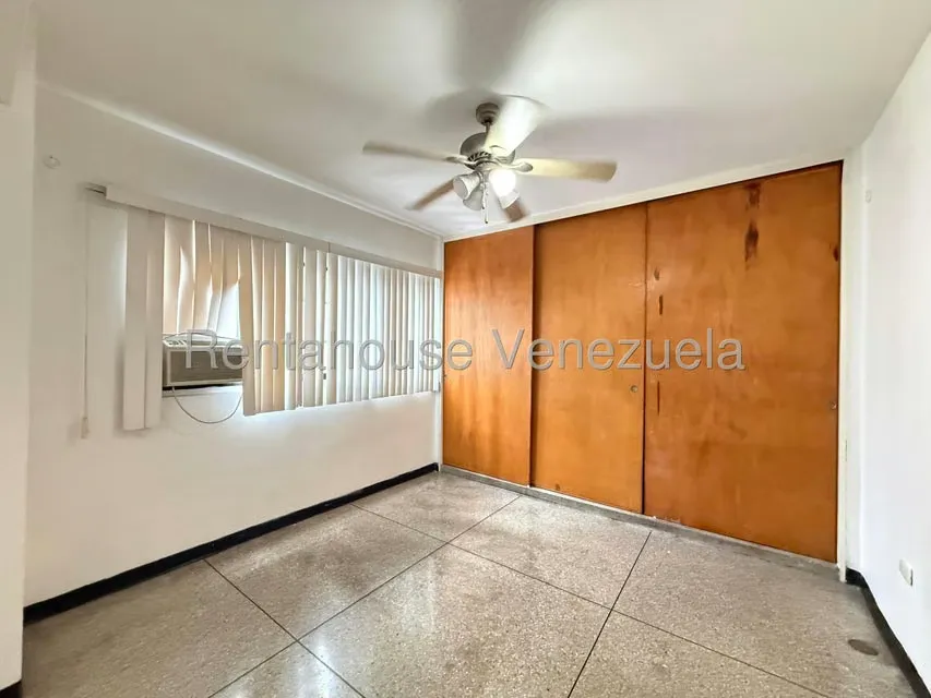Apartamento (1 Nivel) en Venta en Parroquia La Candelaria, Distrito Metropolitano - 14