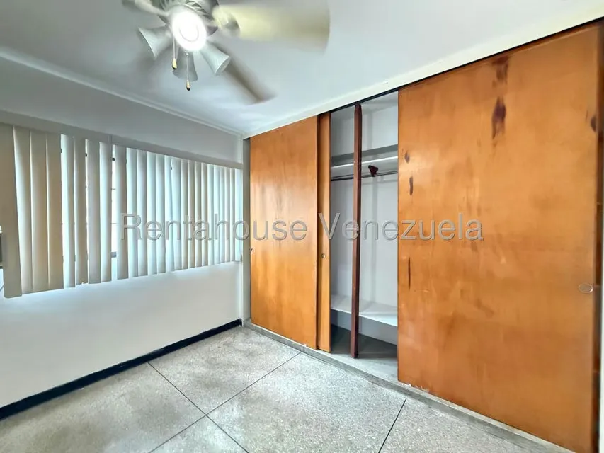Apartamento (1 Nivel) en Venta en Parroquia La Candelaria, Distrito Metropolitano - 16