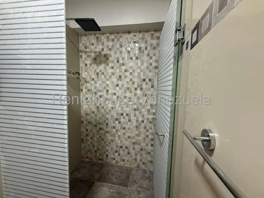 Apartamento (1 Nivel) en Venta en Parroquia La Candelaria, Distrito Metropolitano - 20