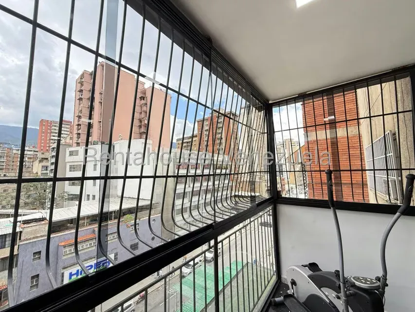 Apartamento (1 Nivel) en Venta en Parroquia La Candelaria, Distrito Metropolitano - 29