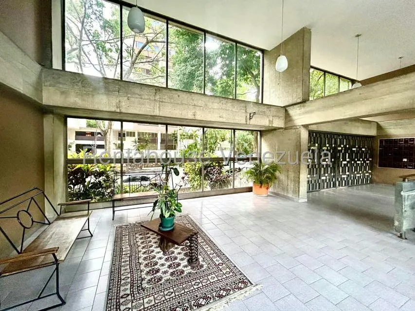 Apartamento (1 Nivel) en Venta en Colinas de La California, Distrito Metropolitano - 2
