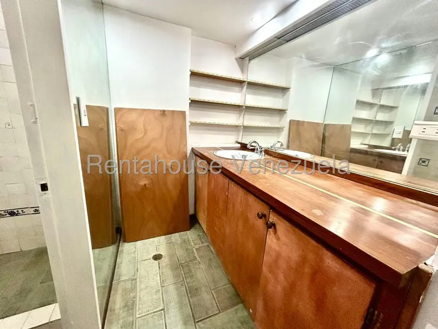 Apartamento (1 Nivel) en Venta en Colinas de La California, Distrito Metropolitano - 21