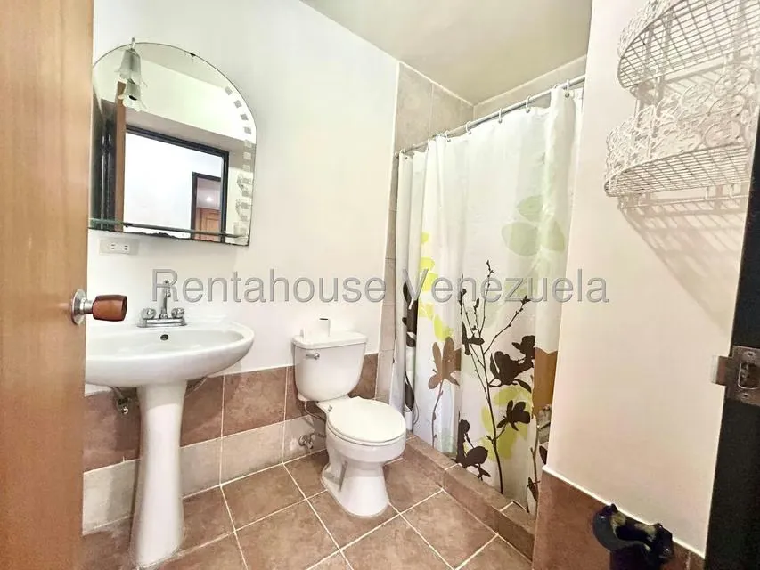 Apartamento (1 Nivel) en Venta en Colinas de La California, Distrito Metropolitano - 26