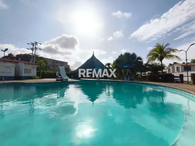 TOWNHOUSE ESTILO MODERNO, EN RESIDENCIAS AGUA MARINA, PARAISO - 8
