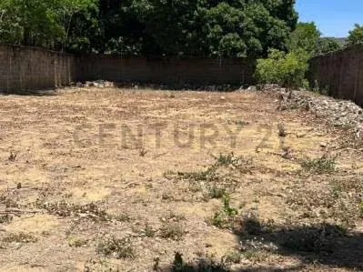 Oportunidad: en la Asuncion 3 viviendas con terreno a pie de calle - 6