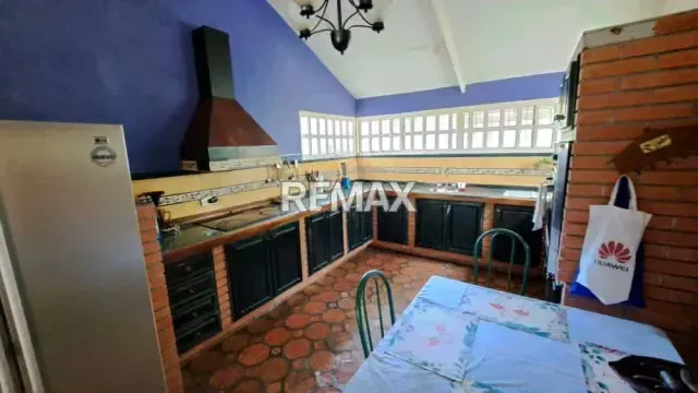 EN VENTA CASA TIPO CHALET CON TERRENO AMPLIO CON SIEMBRA DE ARBOLES FRUTALES - 16