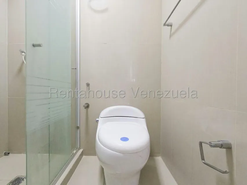 Apartamento (1 Nivel) en Alquiler en El Parral, Lara - 16