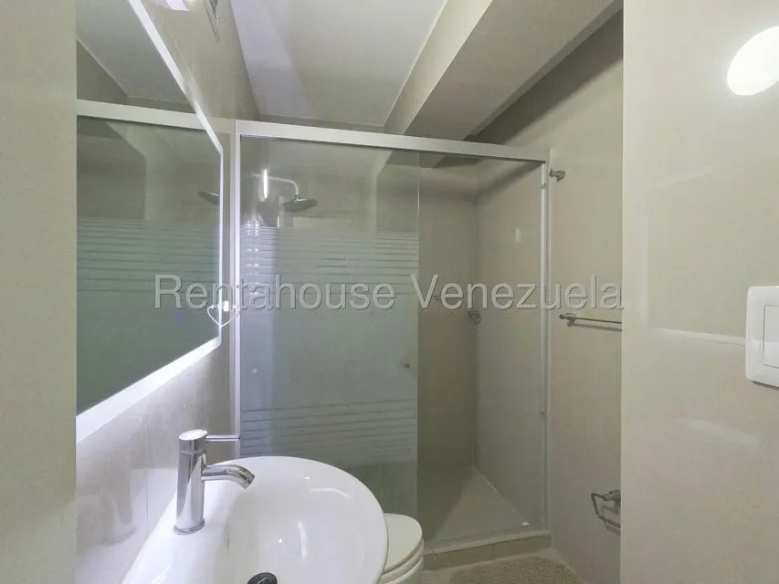 Apartamento (1 Nivel) en Alquiler en El Parral, Lara - 17