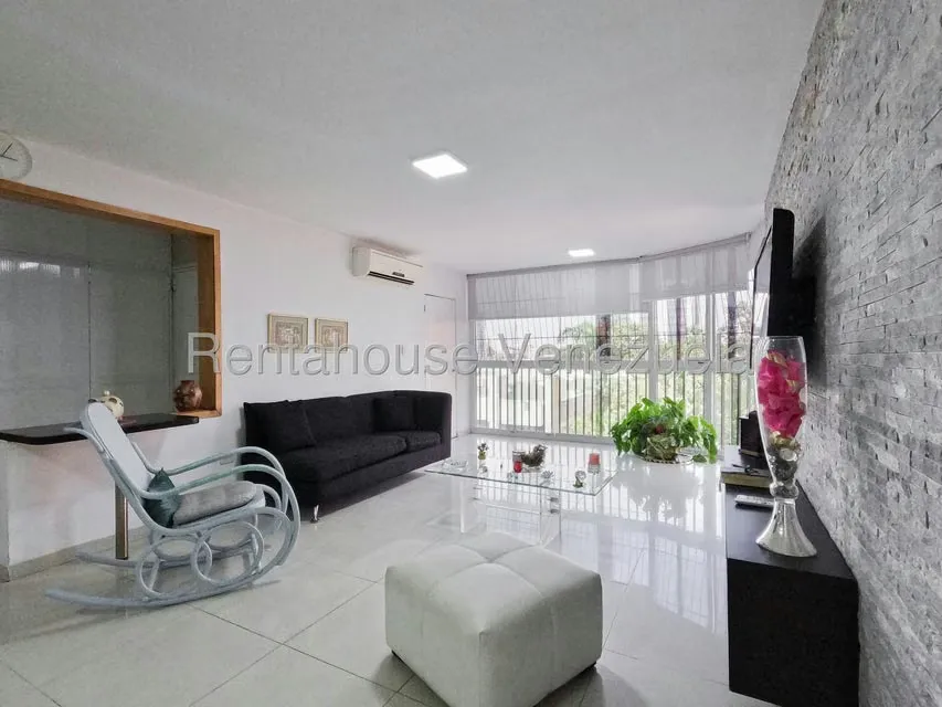 Apartamento (1 Nivel) en Alquiler en El Parral, Lara - 2