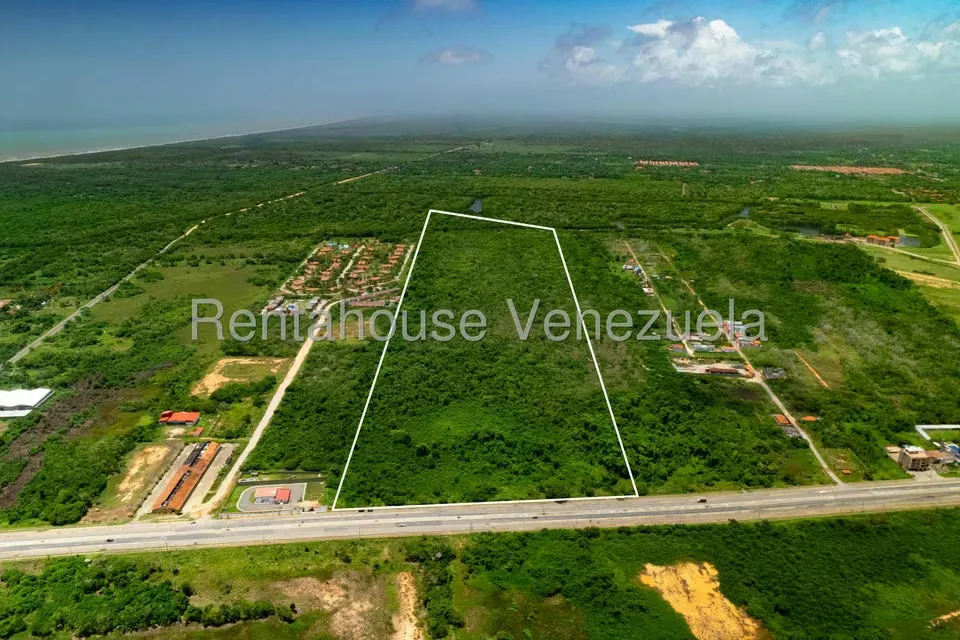 Terreno (Comercial) en Venta en Higuerote, Miranda - 2