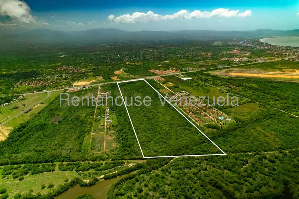 Terreno (Comercial) en Venta en Higuerote, Miranda - 8