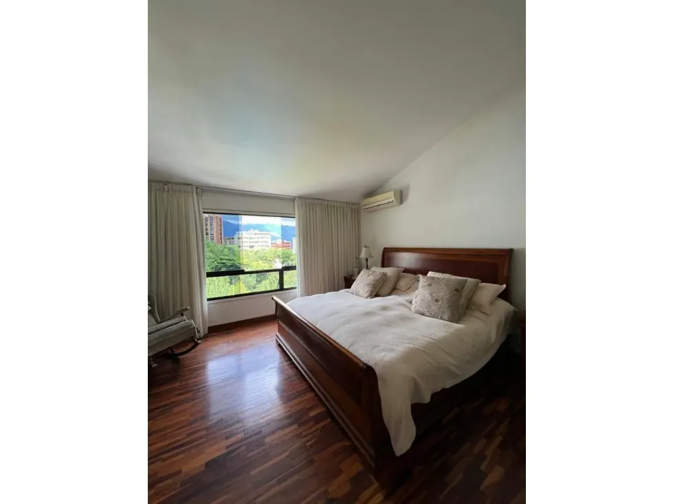 Vendo apartamento 310m2 Colinas de Valle Arriba 4823 - 4