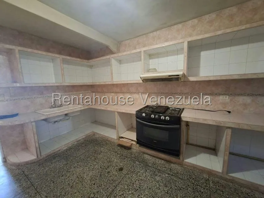 Apartamento (1 Nivel) en Alquiler en Almarriera, Lara - 8