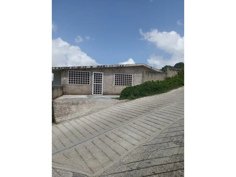 En venta casa en obra gris, El Hatillo, Urb. Altos del Halcón - 4