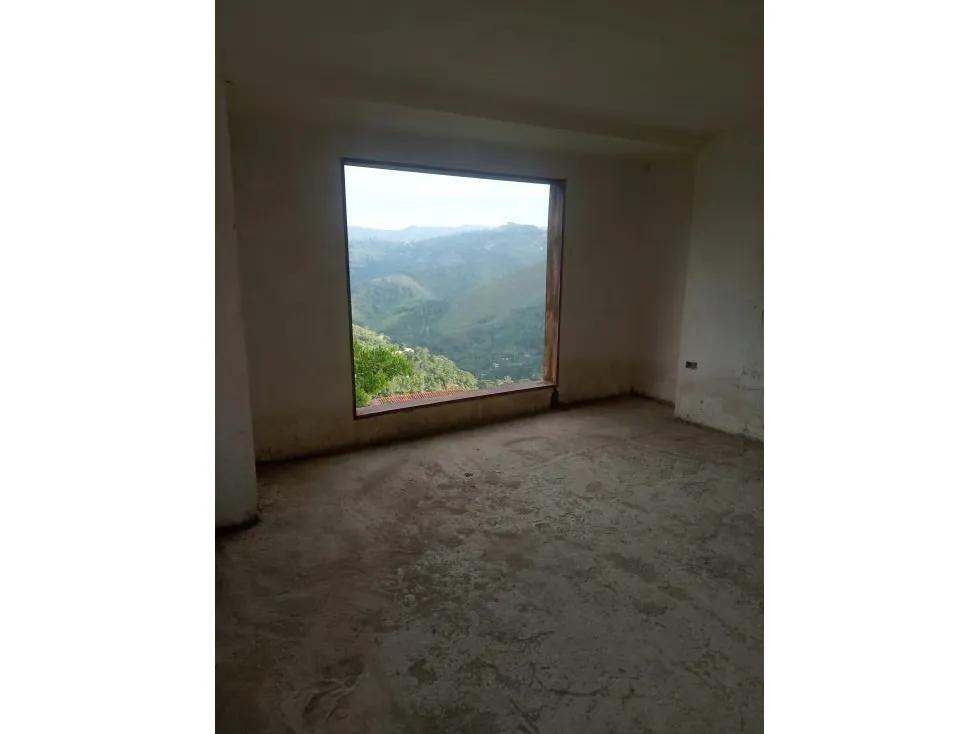 En venta casa en obra gris, El Hatillo, Urb. Altos del Halcón - 6