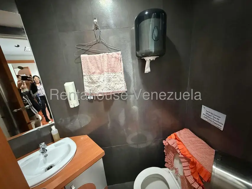 Negocios y Empresas (Medicina y Salud) en Venta en Los Salias, Miranda - 58