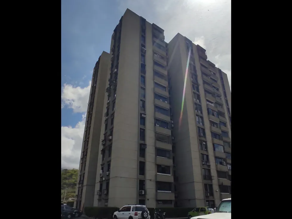 Se vende apartamento 78m2 La Vaquera-Guarenas 9041